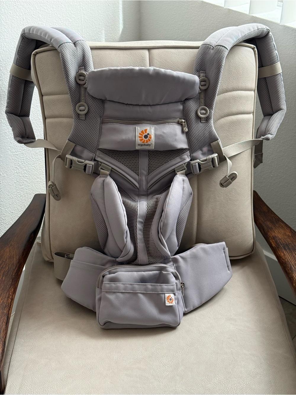 Ergobaby Omni 360 Cool Air mesh carrier